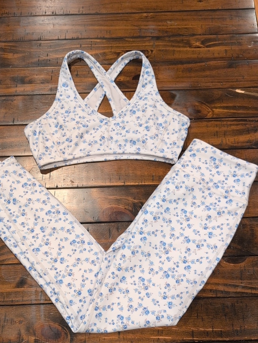 Loveshackfancy Set Jutta Leggings And Solange Bra ditsy Floral Workout